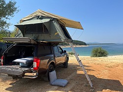 Dachzelt als Schattenspender