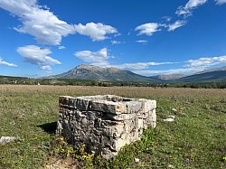 Tal der Cetina und die Dinara im Hintergrund