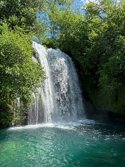 Ein weiterer Wasserfall mit Bademöglichkeit